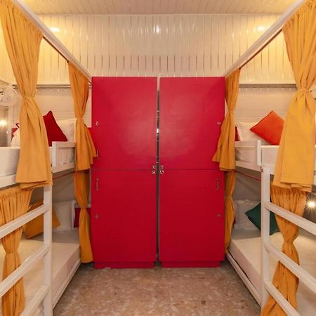 Madpackers Amritsar Vandrarhem Exteriör bild